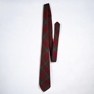 Vintage Robertson Men's Necktie Plaid Red Gray 100% New Wool Made in Scotland